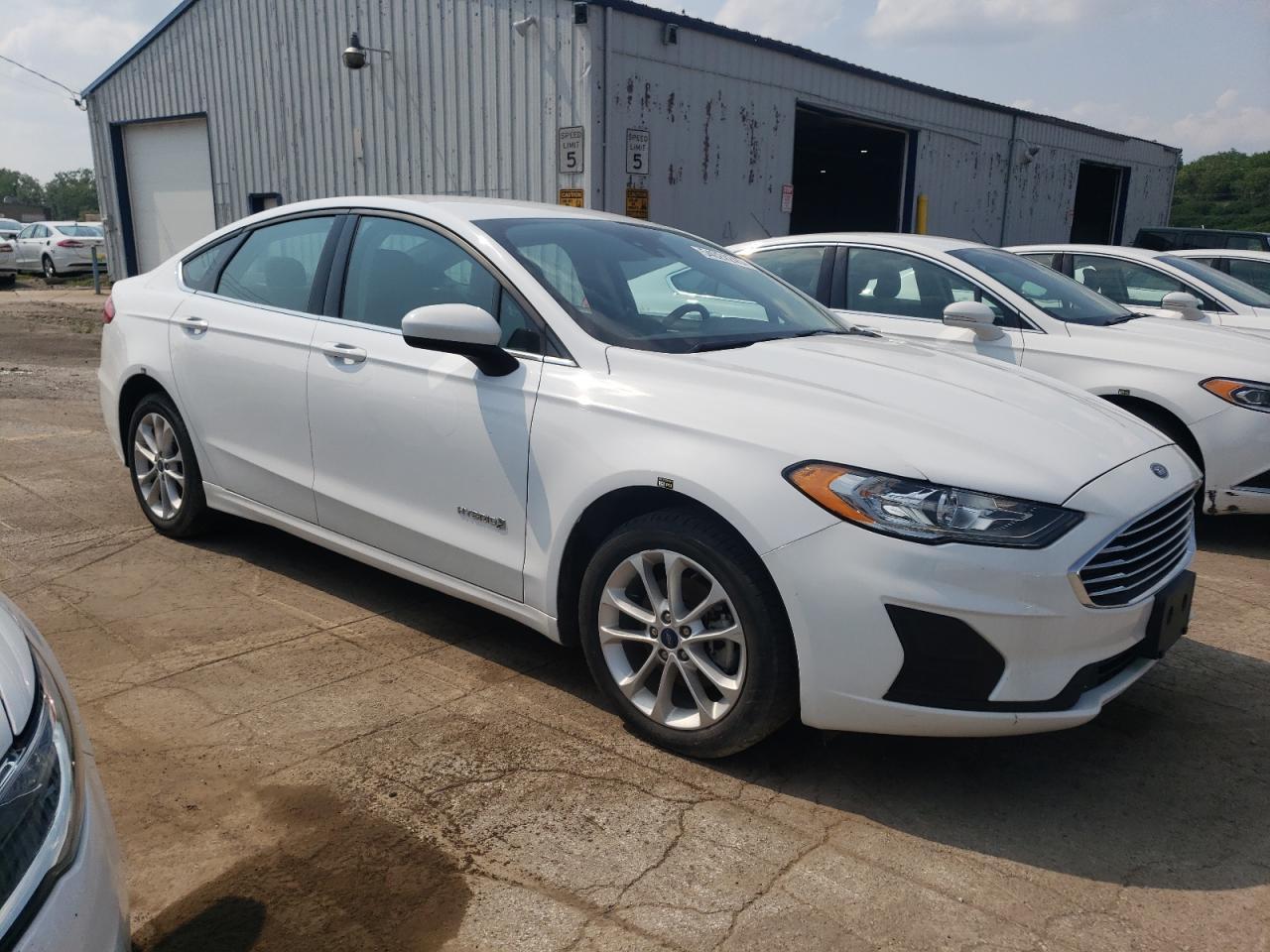 2019 Ford Fusion Se - zdjęcie 4