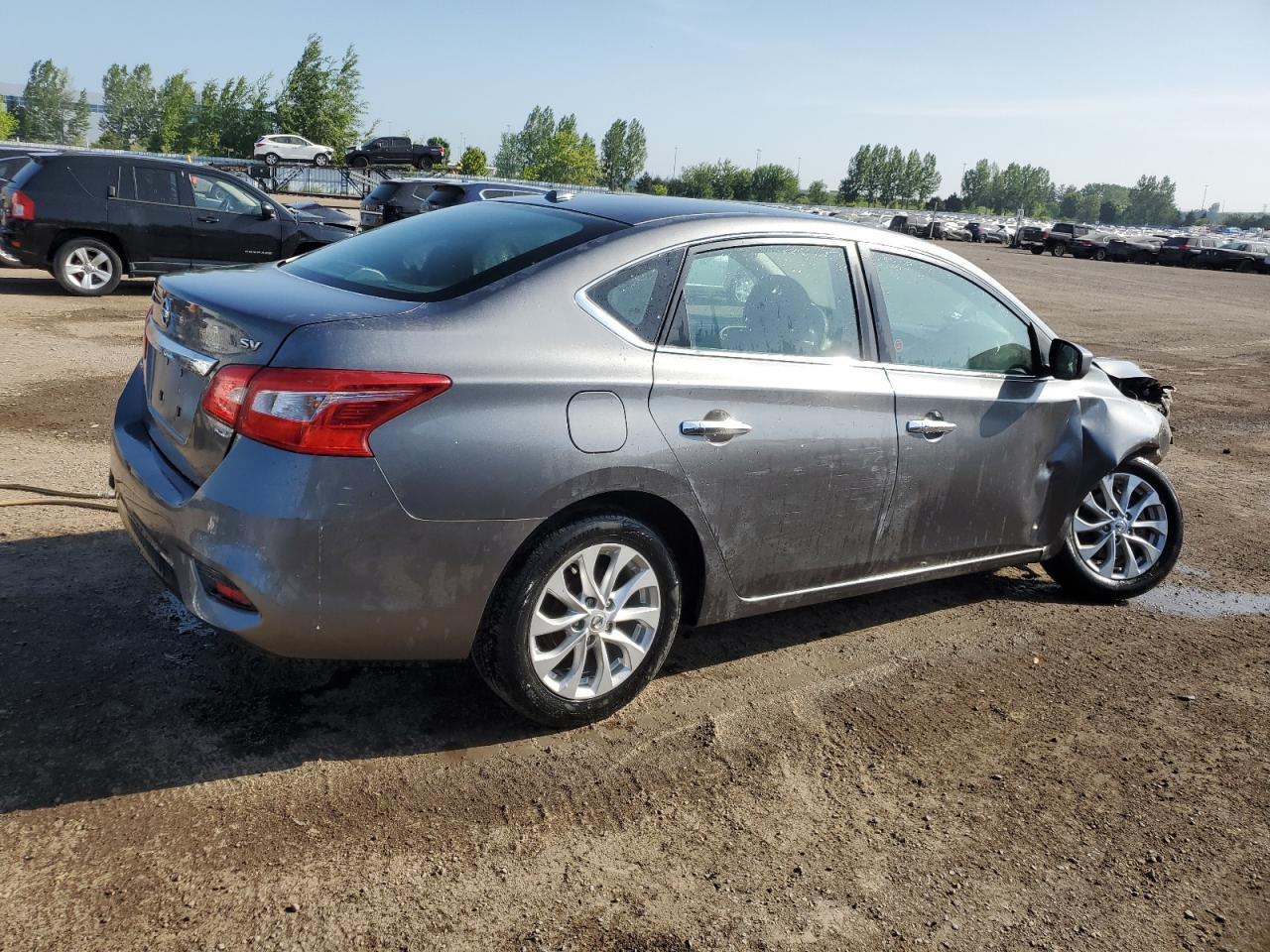 2019 Nissan Sentra S - zdjęcie 3