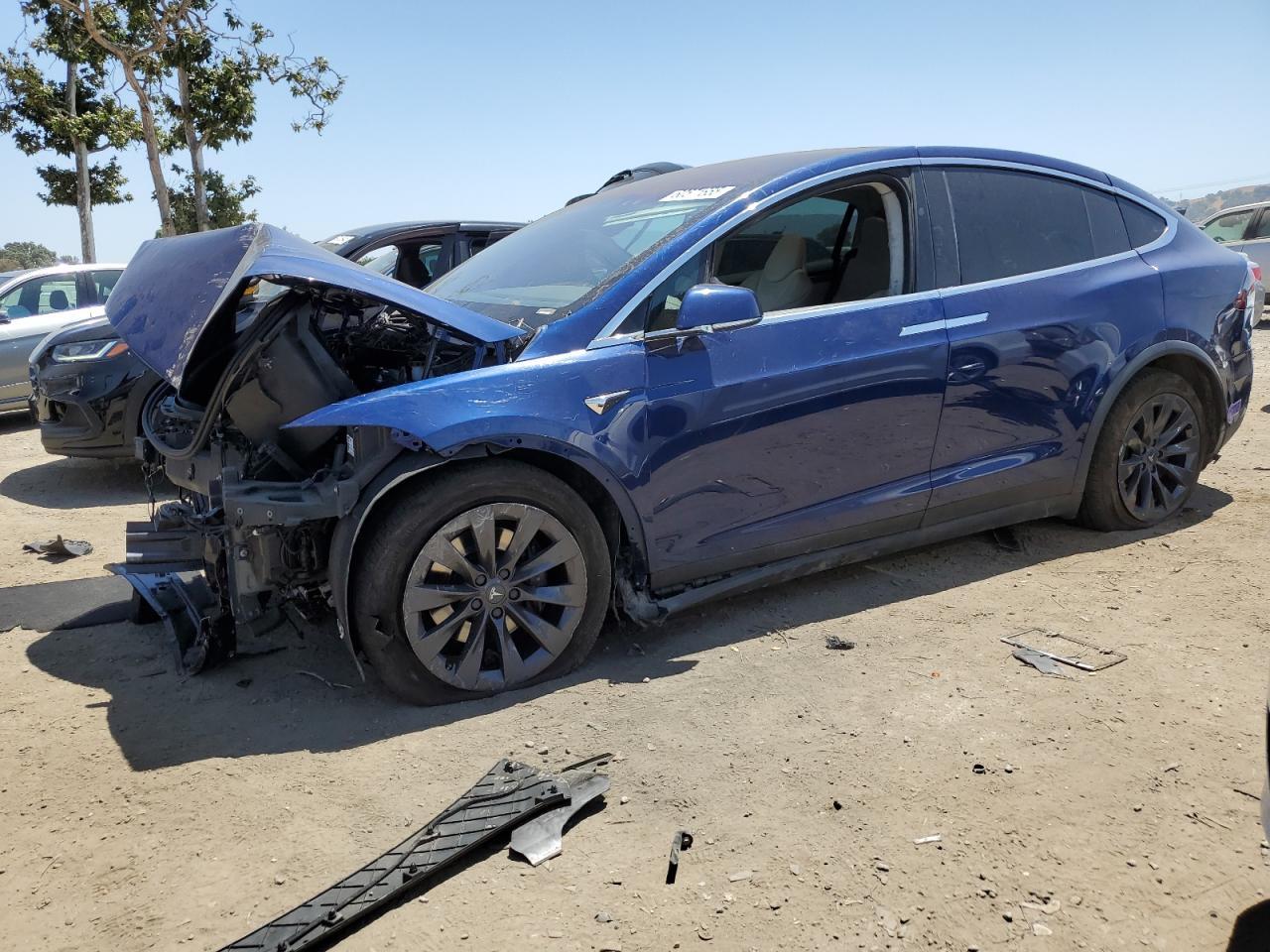2018 Tesla Model X - zdjęcie główne