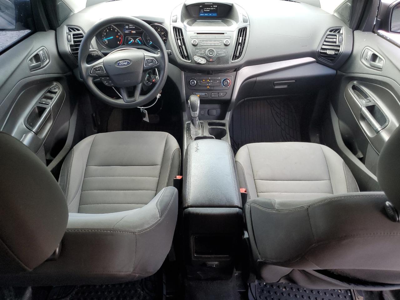2017 Ford Escape S - zdjęcie 8