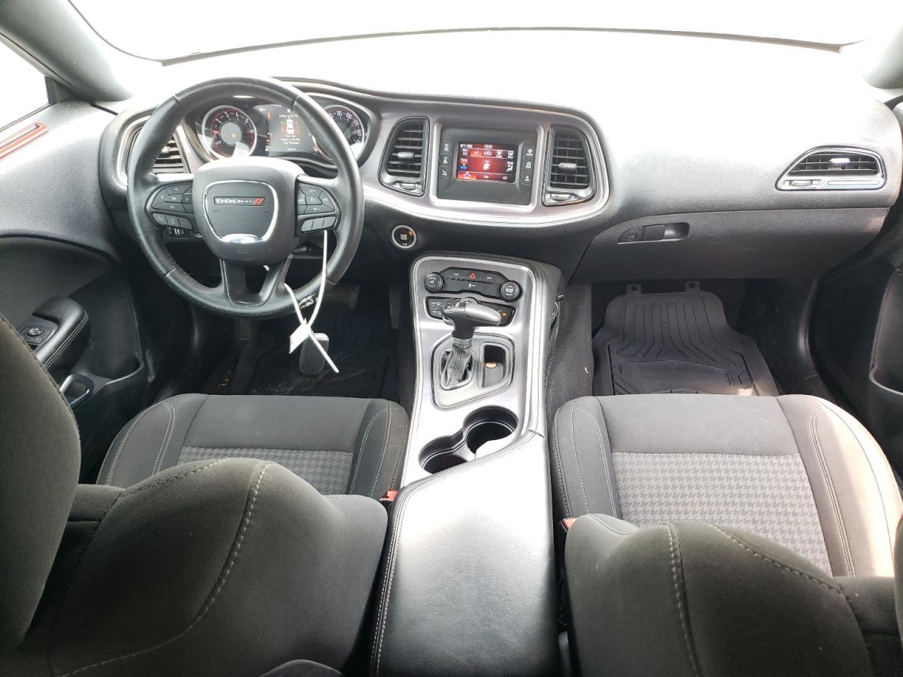 2016 Dodge Challenger Sxt - zdjęcie 8