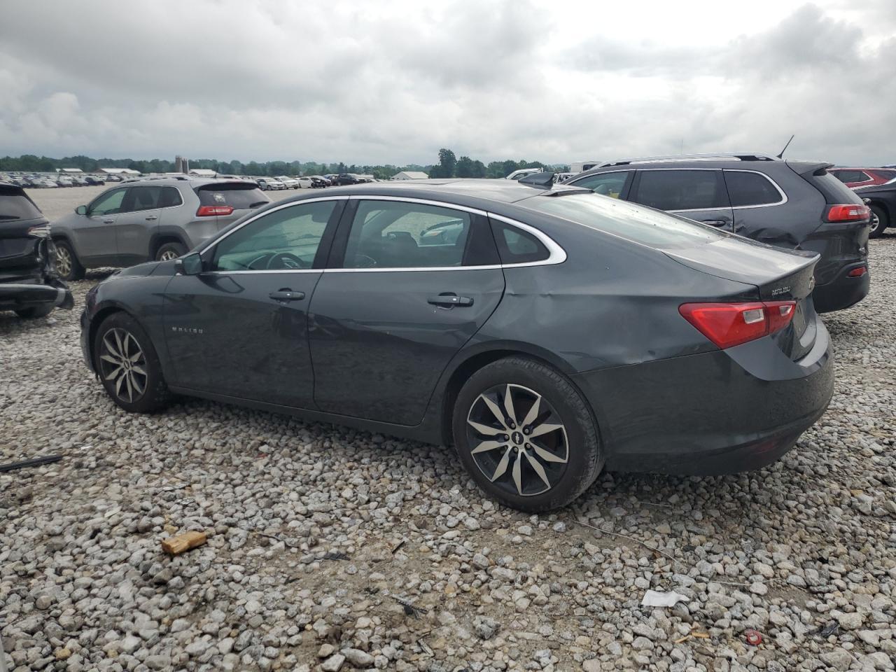 2017 Chevrolet Malibu Lt - zdjęcie 2
