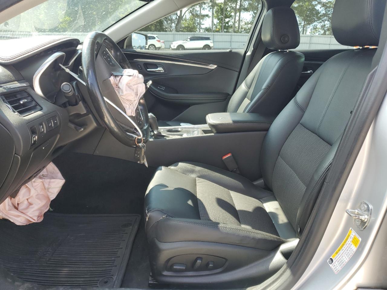 2020 Chevrolet Impala Lt - zdjęcie 7