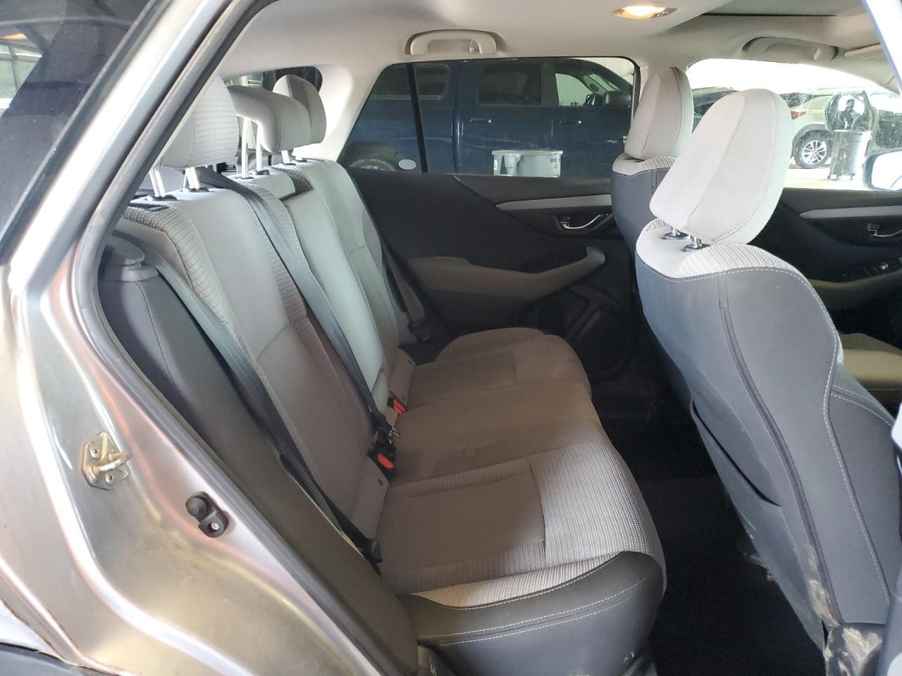 2020 Subaru Outback - zdjęcie 11