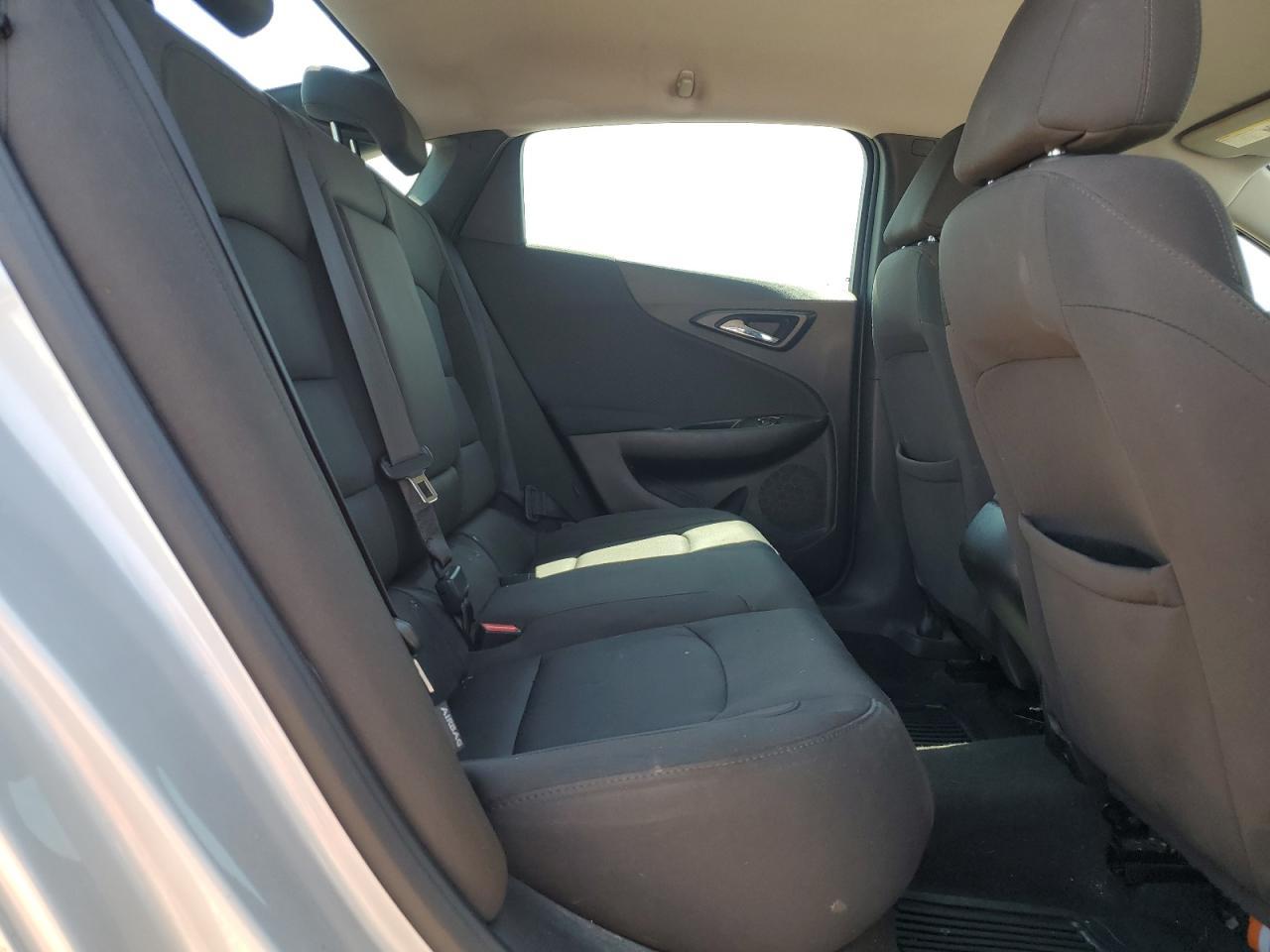 2018 Chevrolet Malibu Ls - zdjęcie 10