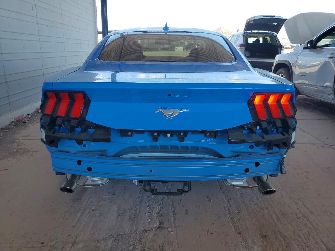 2026 Ford Mustang - zdjęcie 6