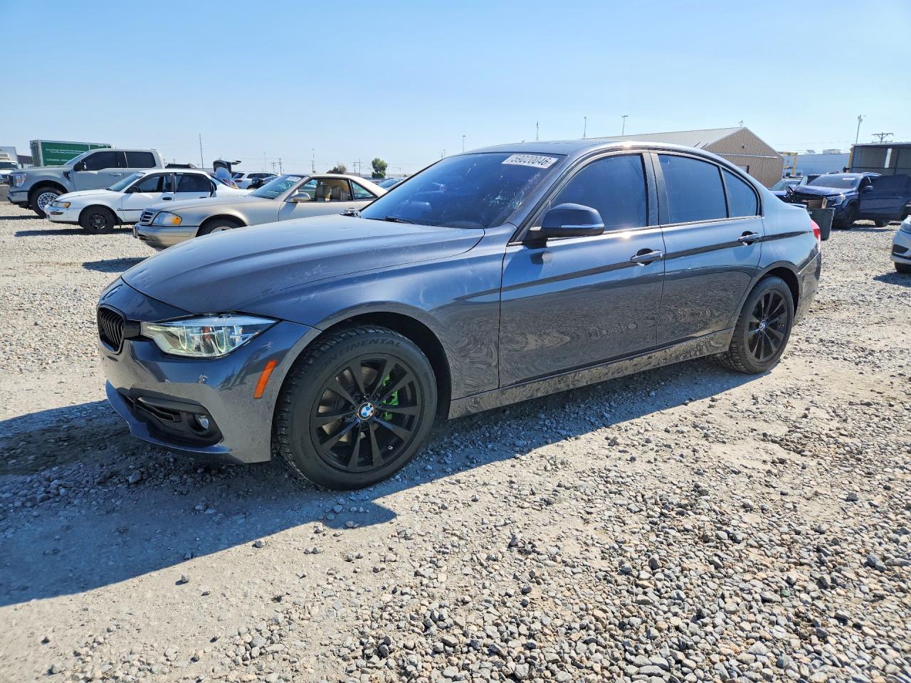 2018 BMW Seria 3 320i - zdjęcie główne