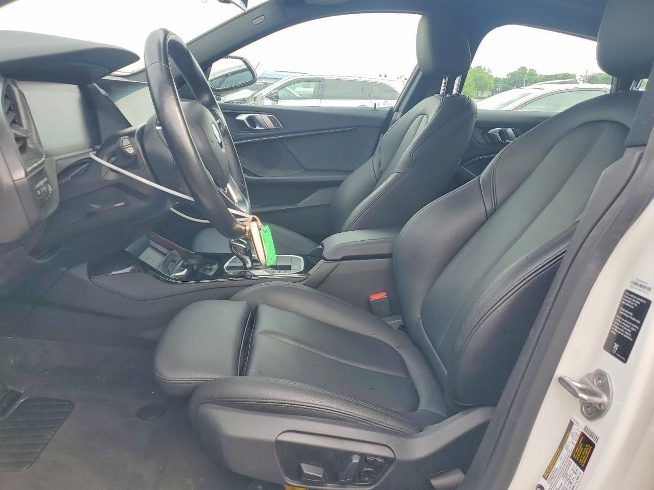 2021 BMW Seria 2 228i - zdjęcie 7