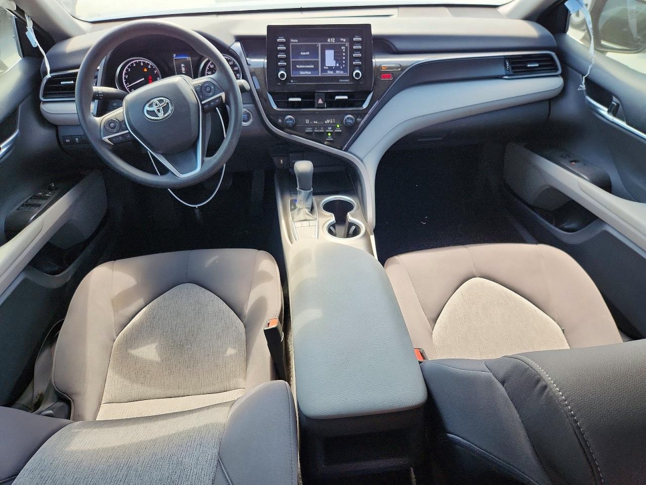 2024 Toyota Camry Le - zdjęcie 8