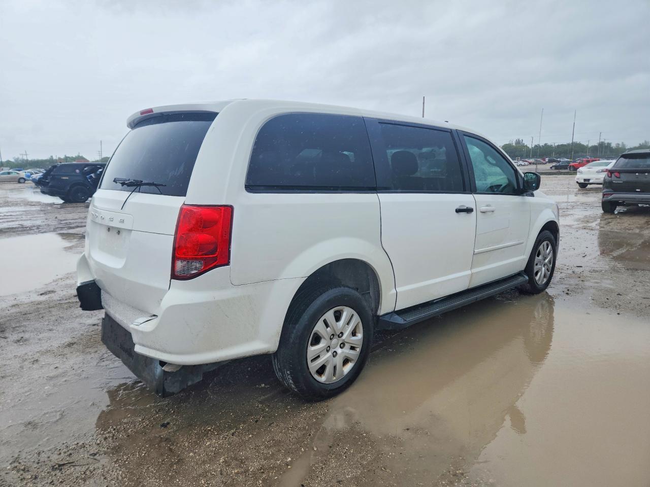 2017 Dodge Grand Caravan Se - zdjęcie 3
