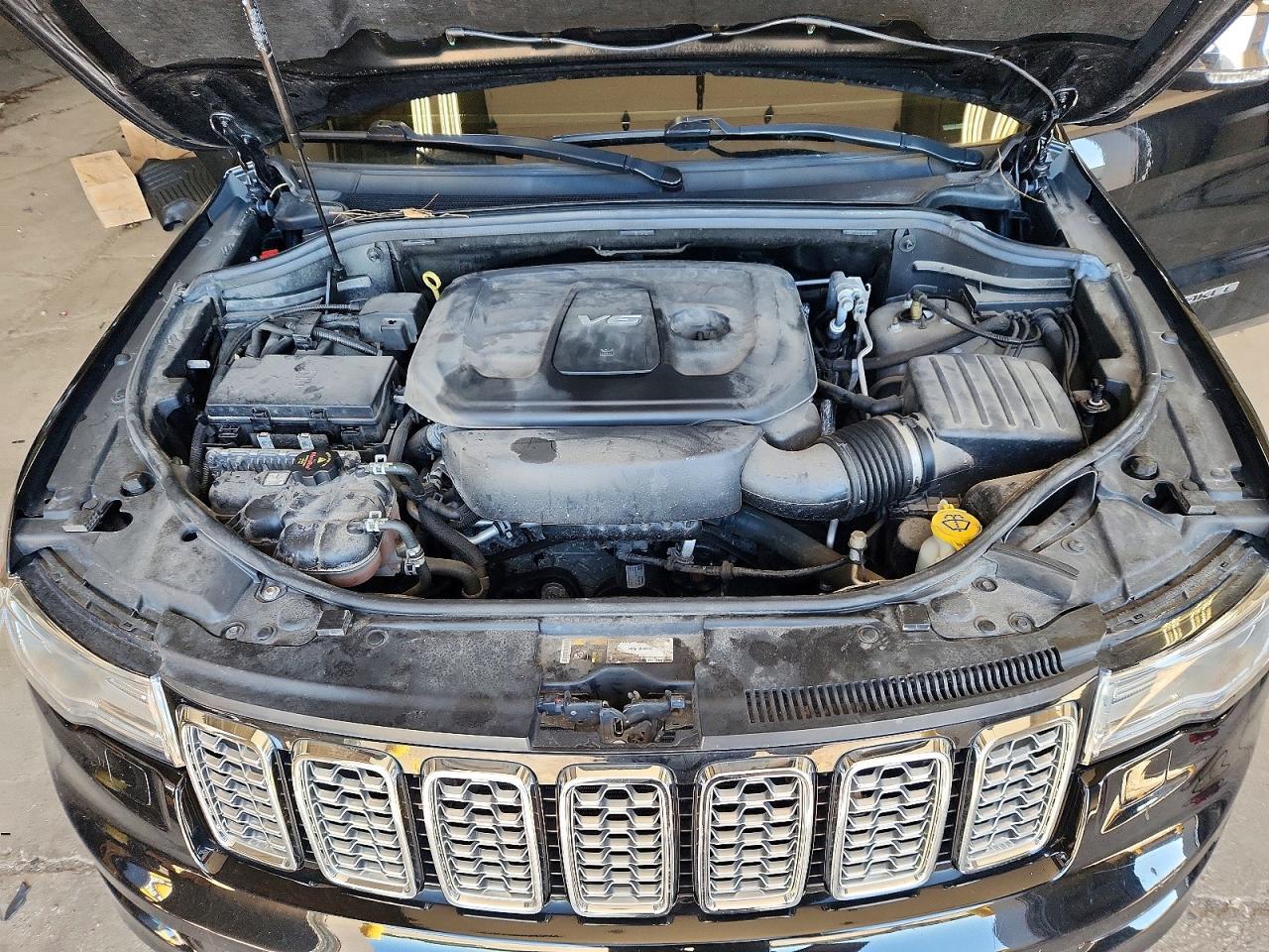 2017 Jeep Grand Cherokee Summit - zdjęcie 11
