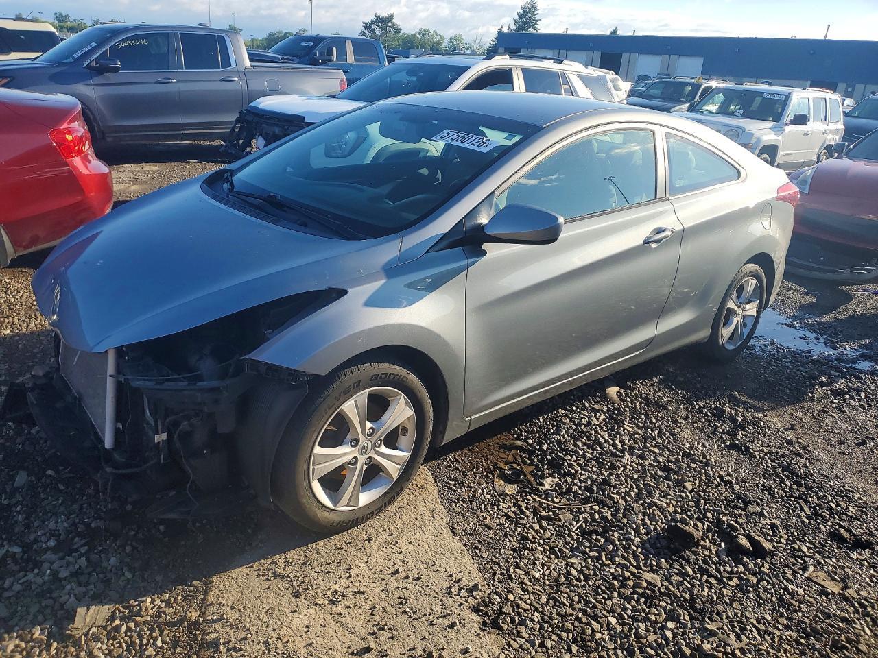 2013 Hyundai Elantra Coupe Gs - zdjęcie główne