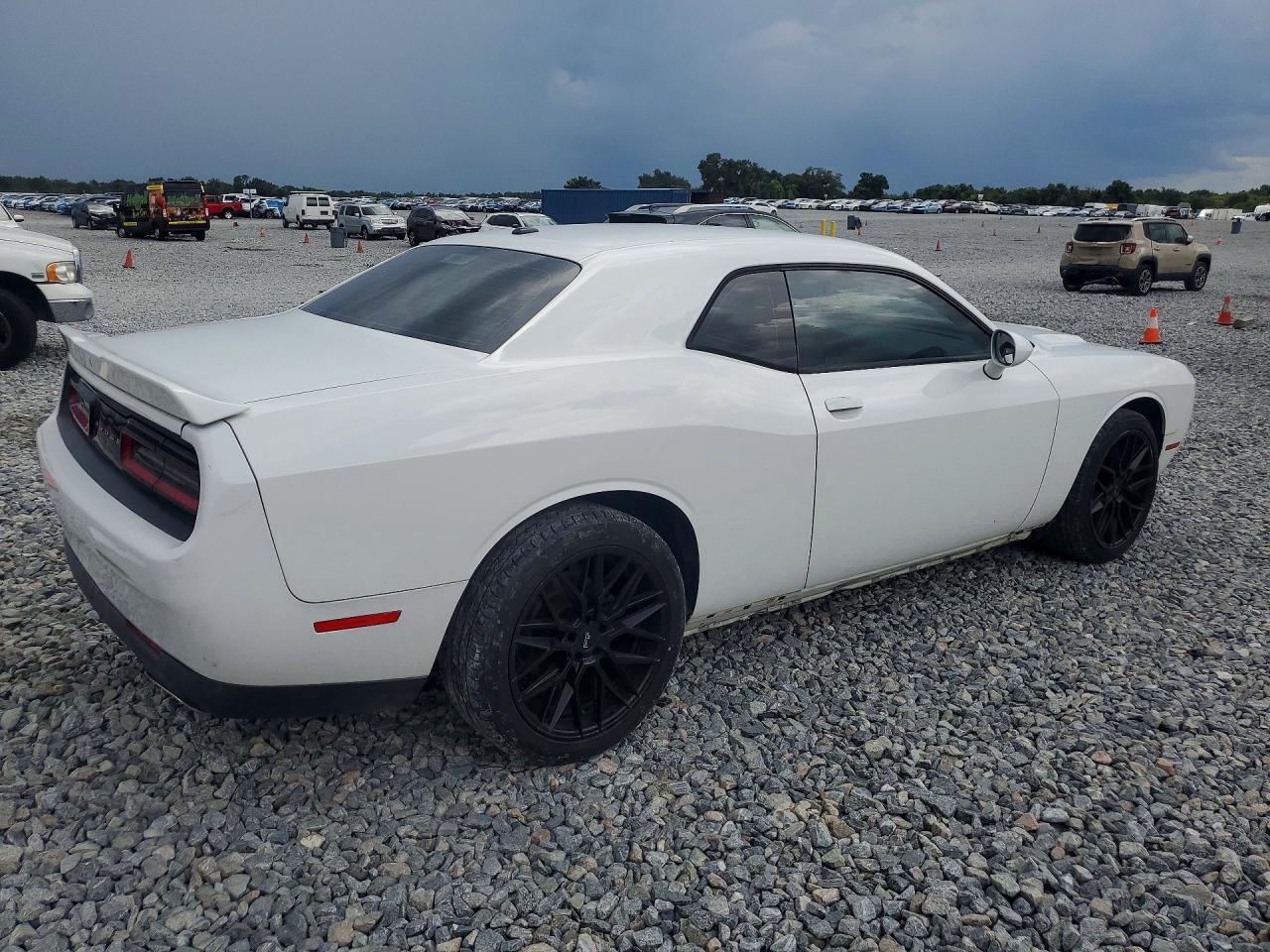 2019 Dodge Challenger Sxt - zdjęcie 3