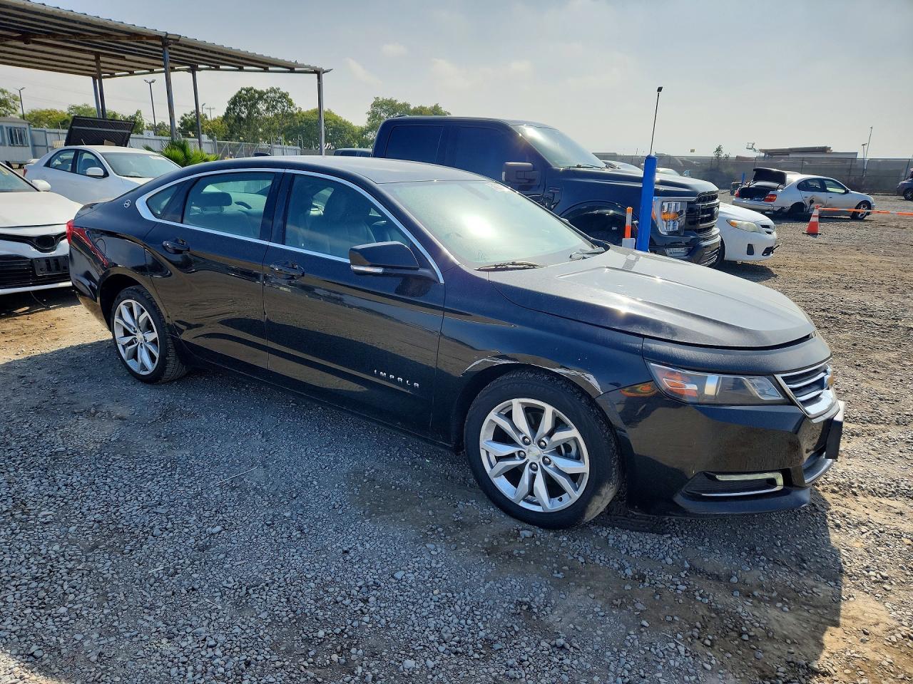 2018 Chevrolet Impala Lt - zdjęcie 4