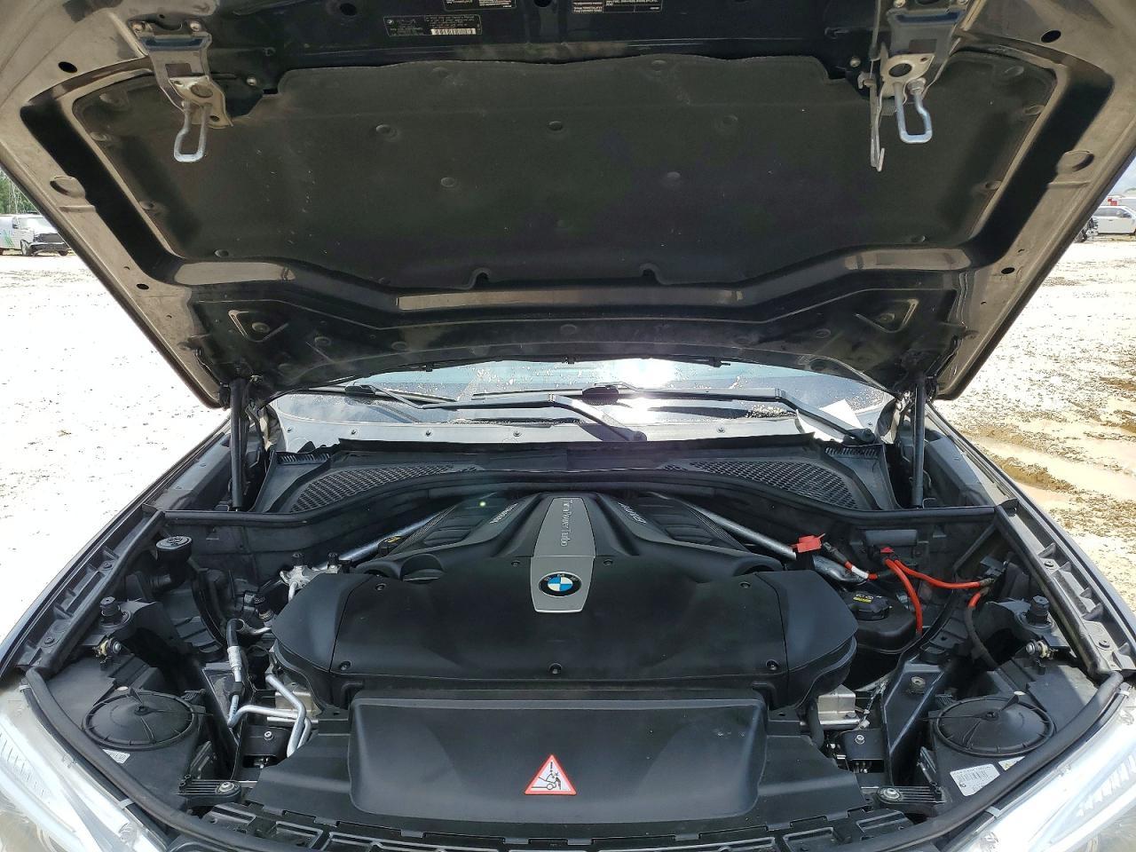 2015 BMW X5 xDrive50I - zdjęcie 12