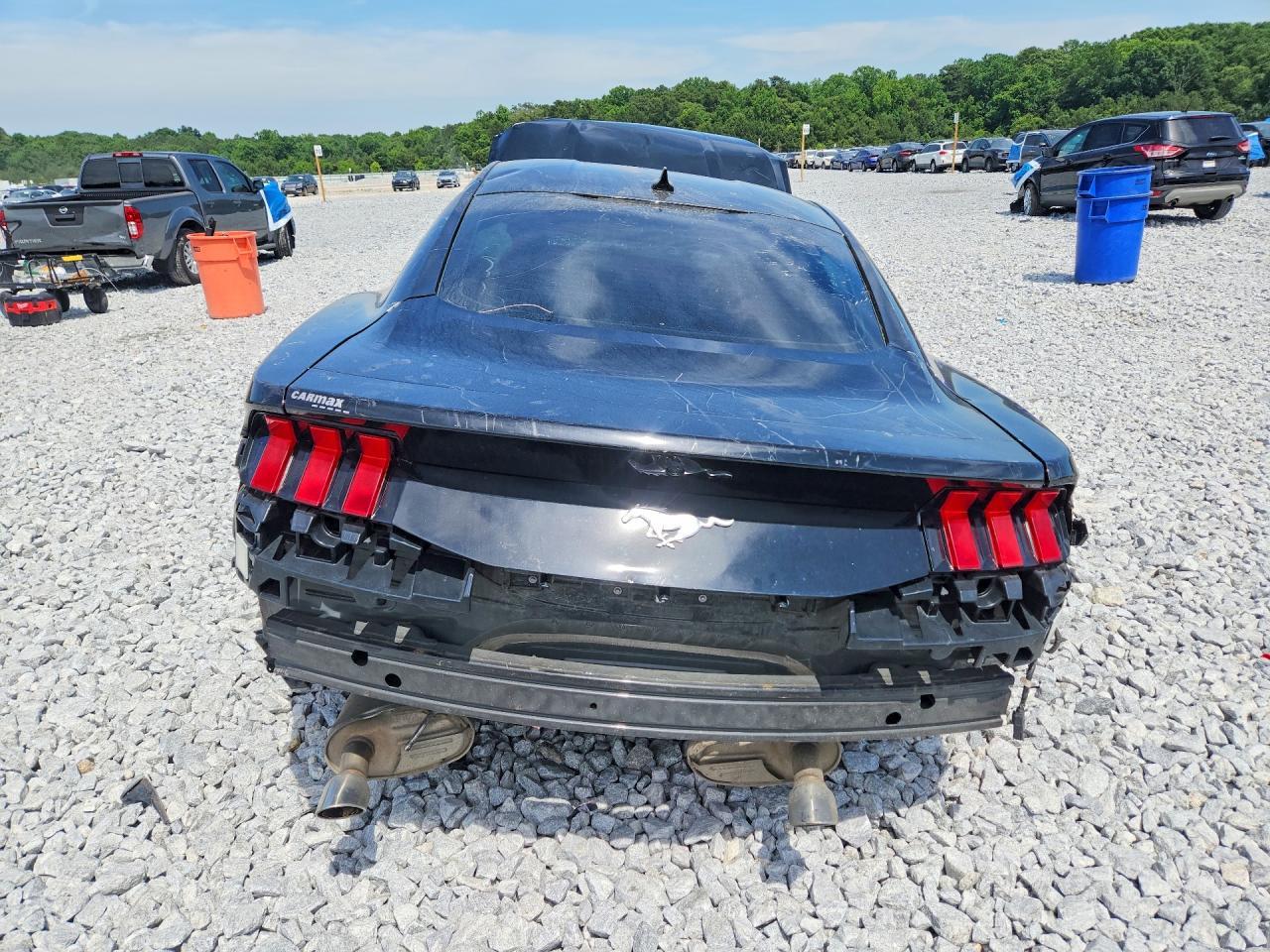 2024 Ford Mustang - zdjęcie 6