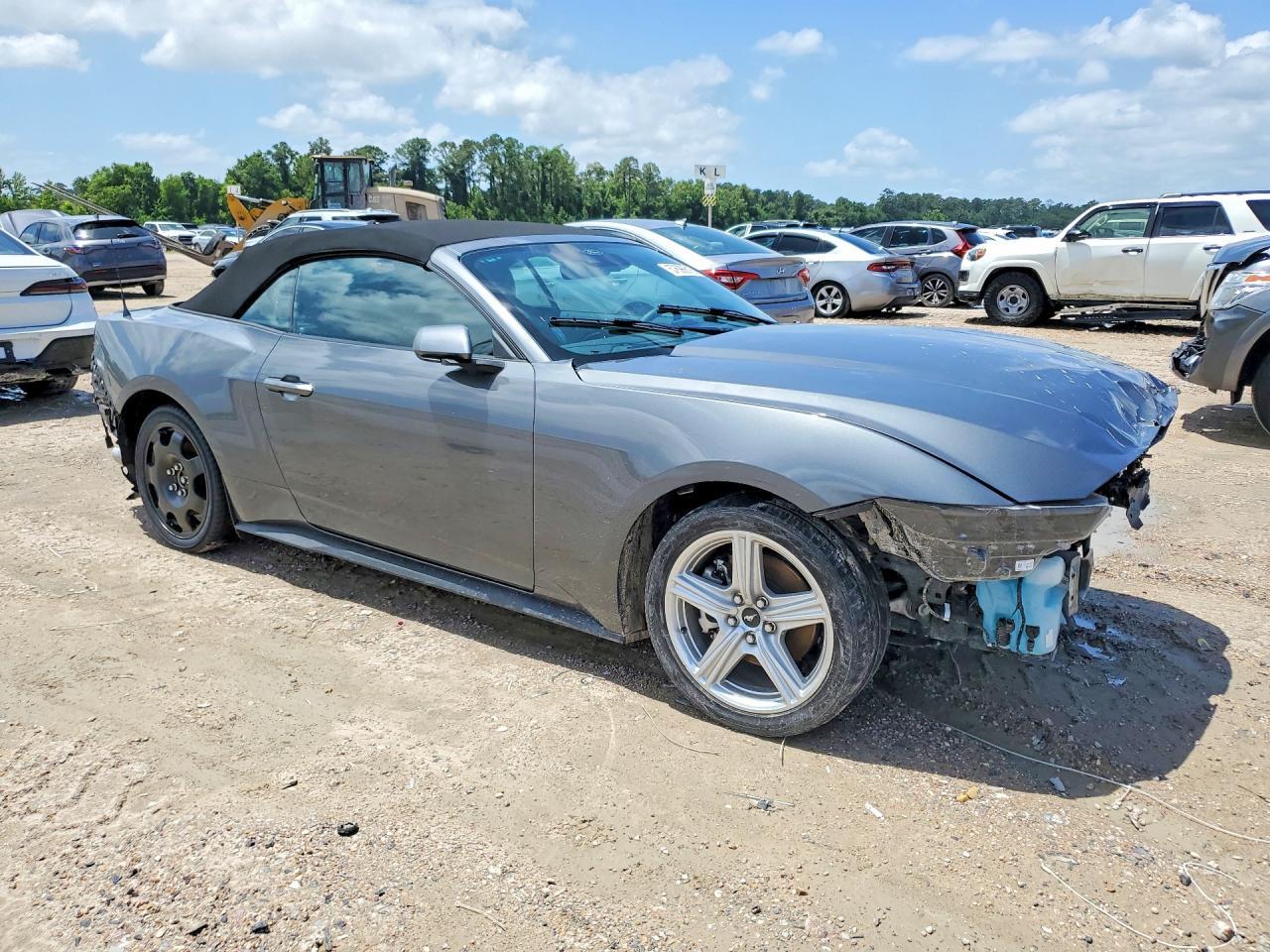 2026 Ford Mustang - zdjęcie 4
