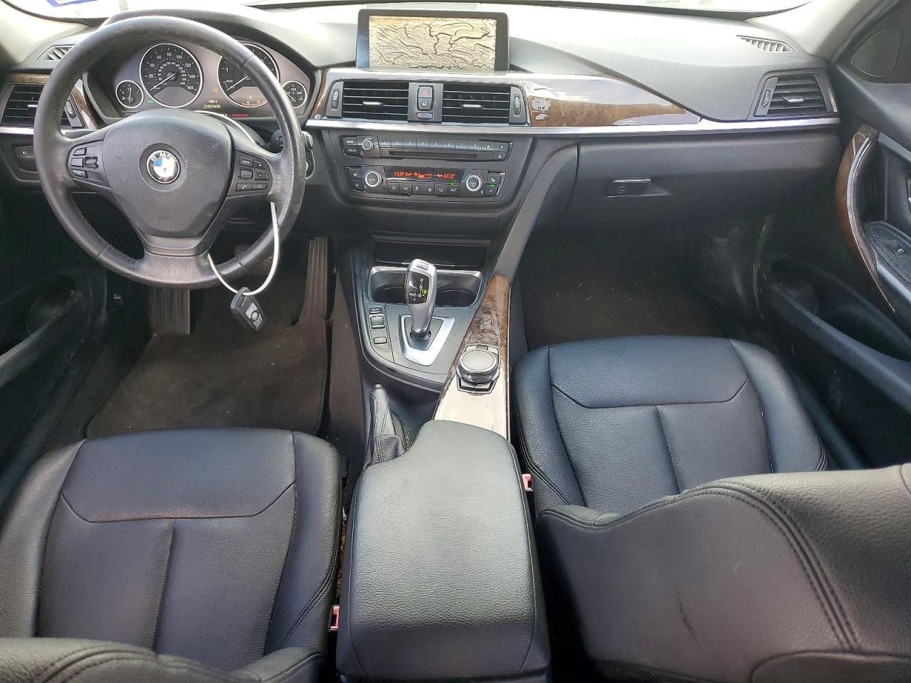 2015 BMW 320 I - zdjęcie 8