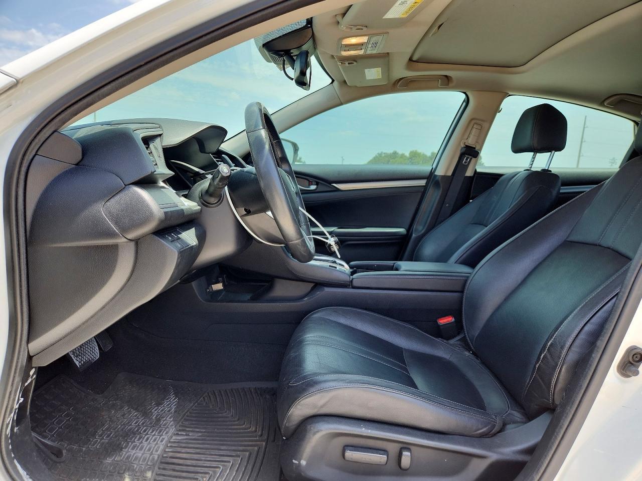 2017 Honda Civic Touring - zdjęcie 7