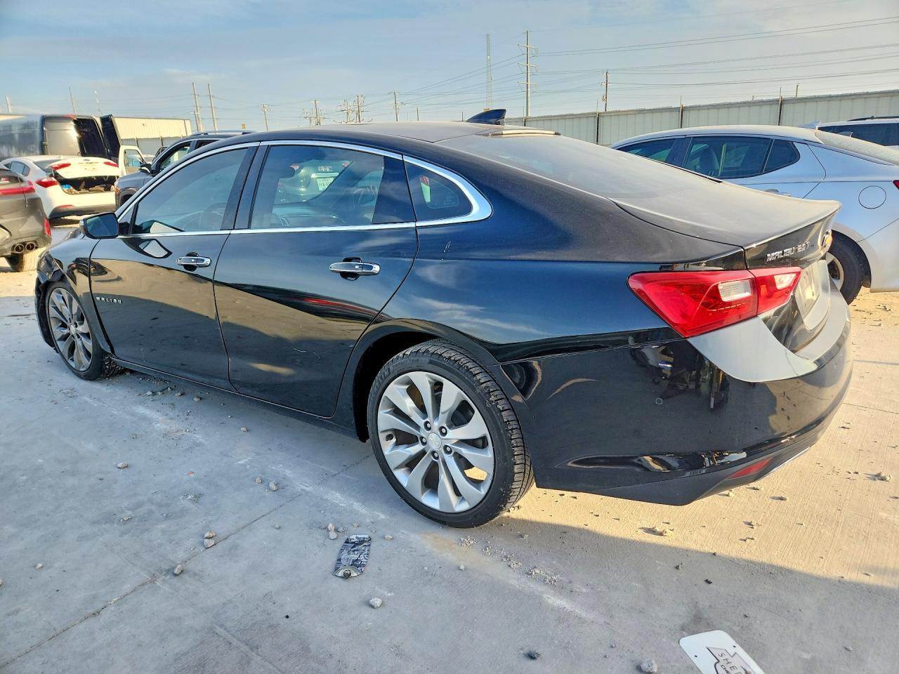 2017 Chevrolet Malibu Premier - zdjęcie 2