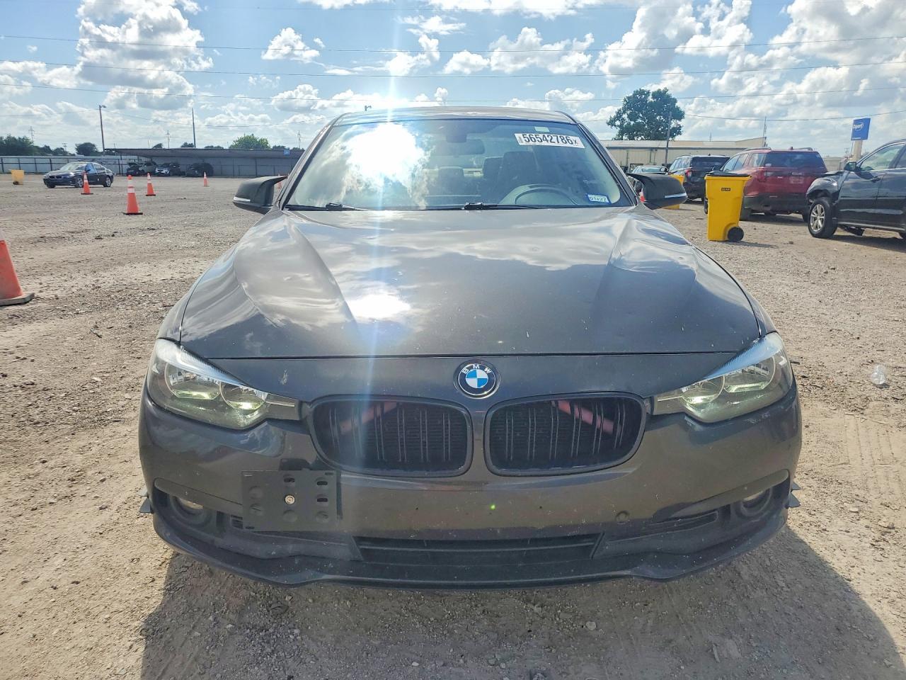 2016 BMW 320 I - zdjęcie 5