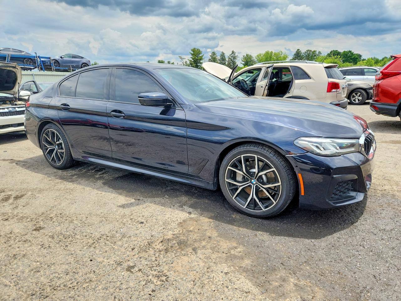 2021 BMW Seria 5 530i - zdjęcie 4