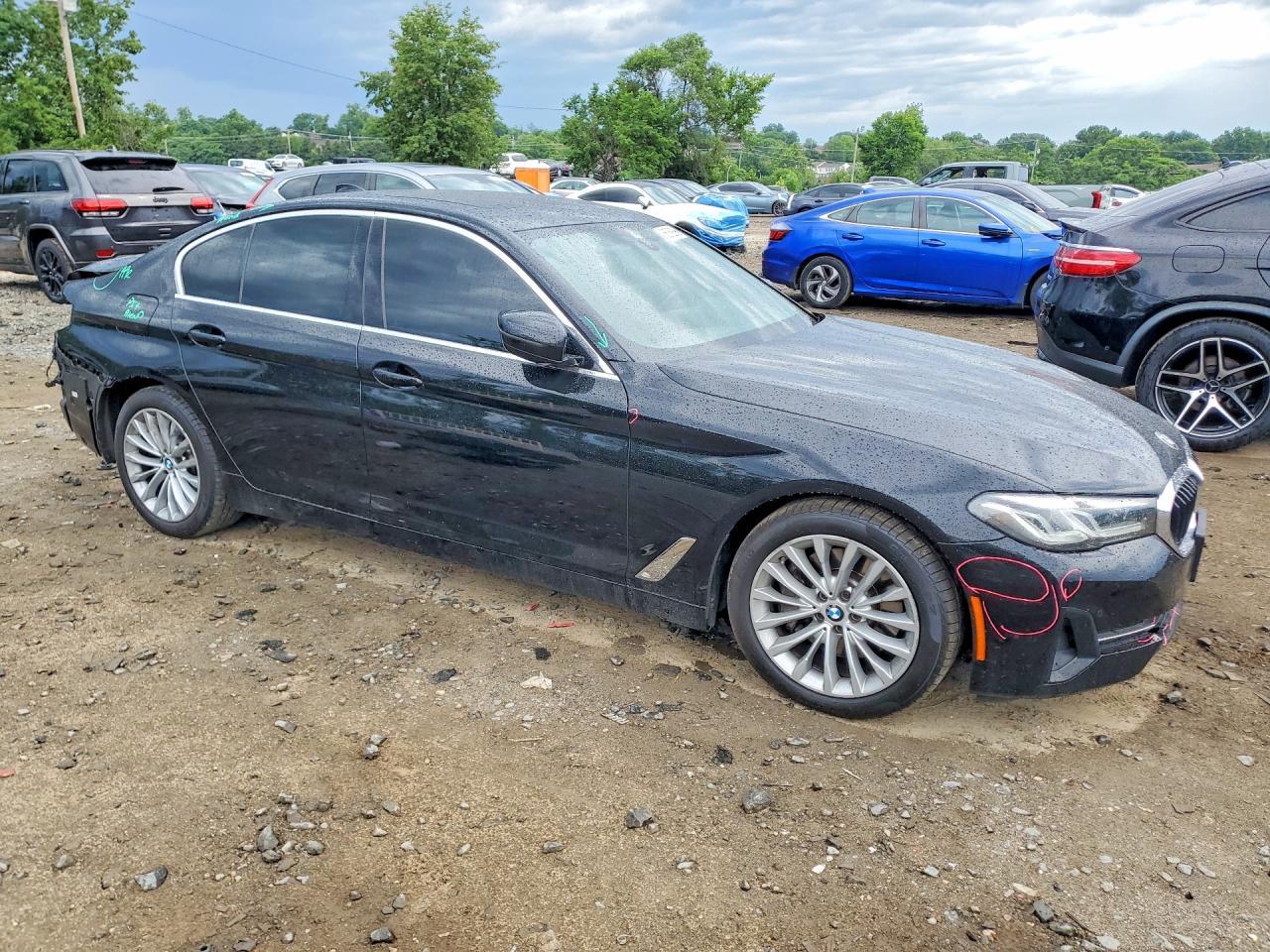 2021 BMW Seria 5 530i - zdjęcie 4