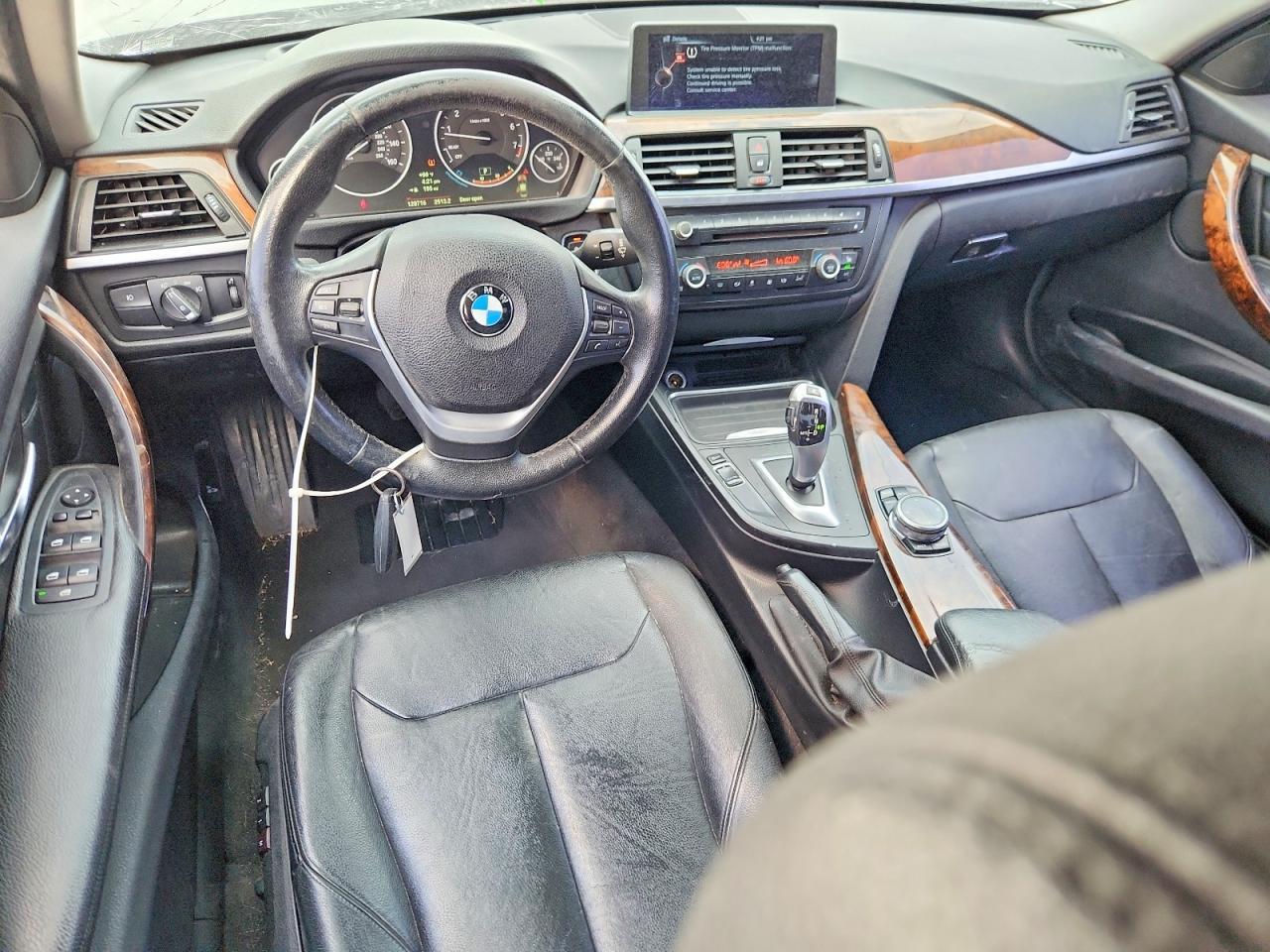 2014 BMW 335 I - zdjęcie 8