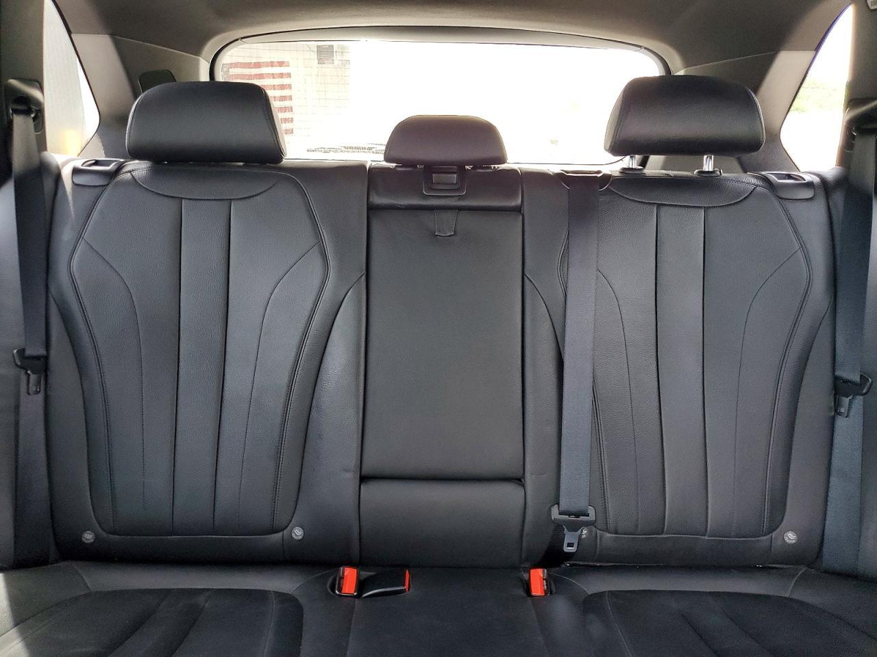 2016 BMW X5 xDrive50I - zdjęcie 10