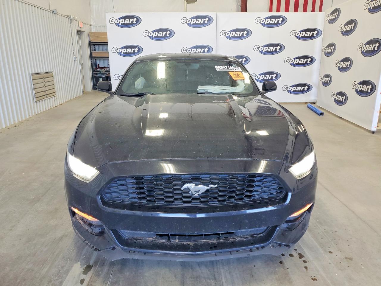 2017 Ford Mustang - zdjęcie 5