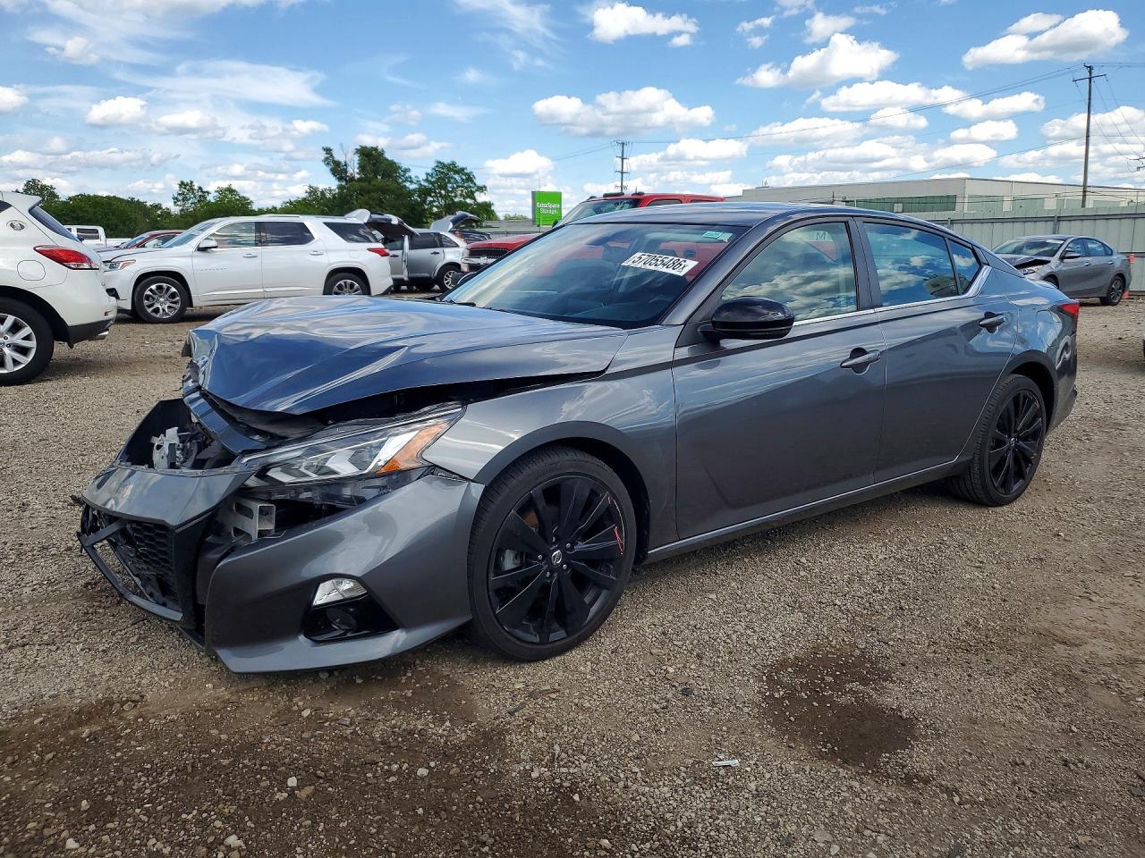 2022 Nissan Altima Sr - zdjęcie główne