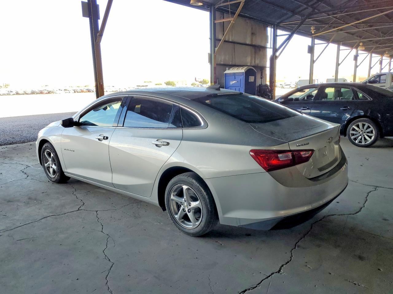 2018 Chevrolet Malibu Ls - zdjęcie 2