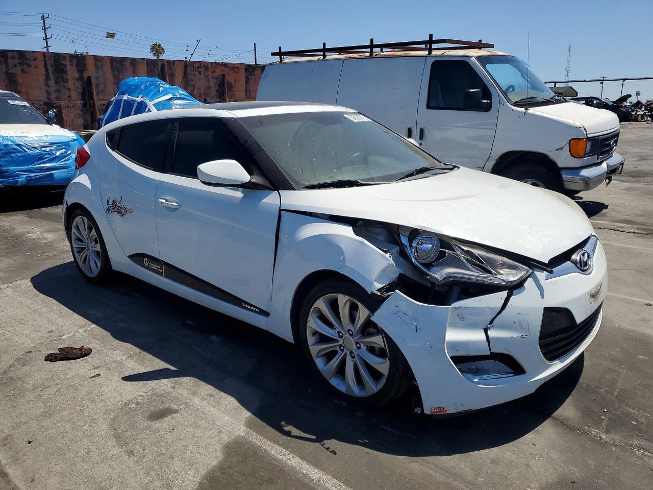 2016 Hyundai Veloster Base - zdjęcie 4