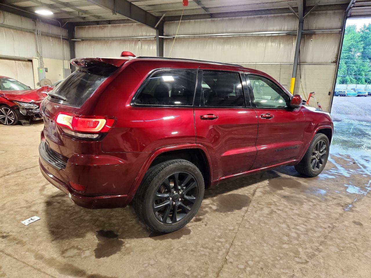 2020 Jeep Grand Cherokee Laredo - zdjęcie 3