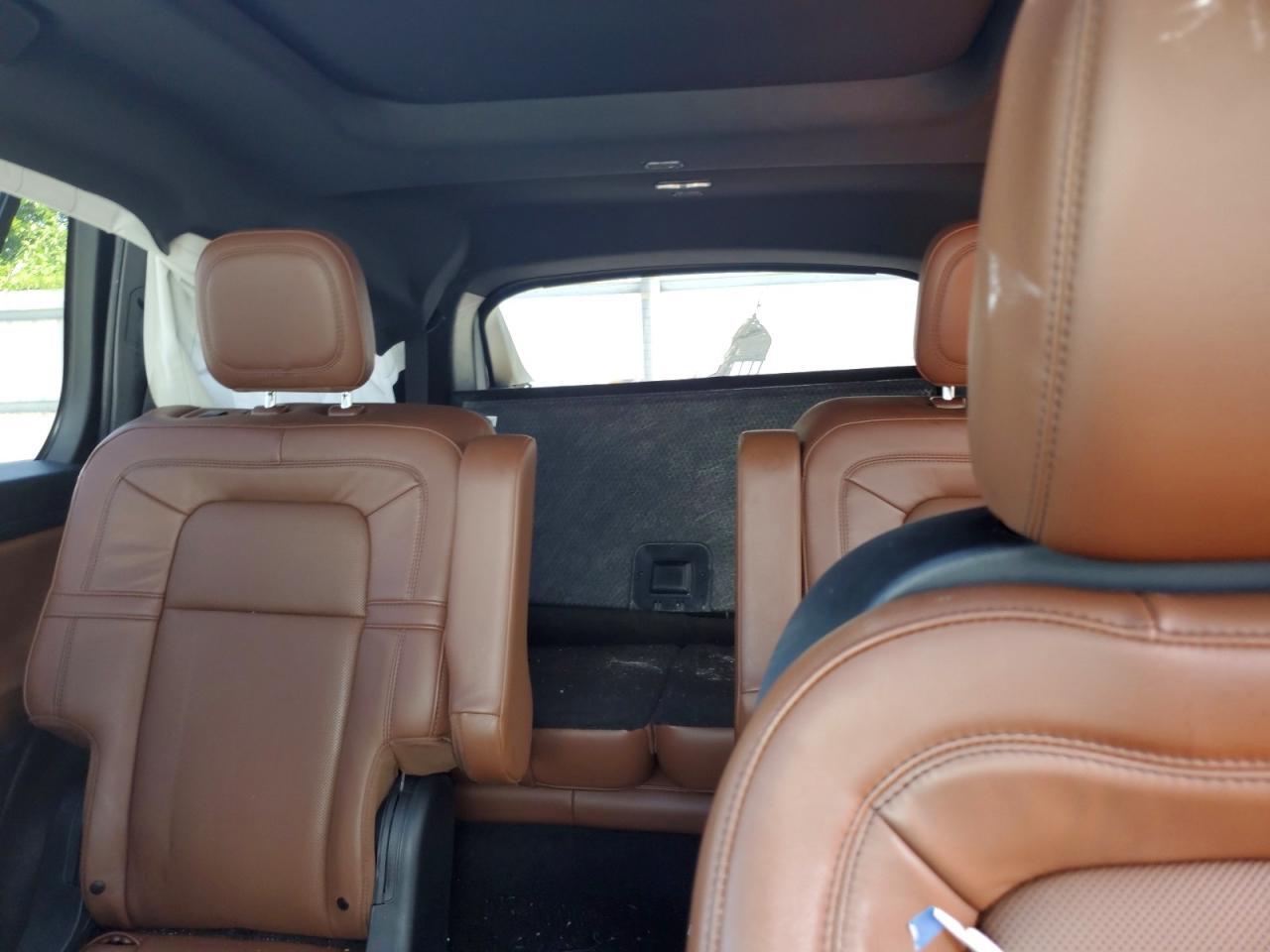 2023 Lincoln Aviator Reserve - zdjęcie 10