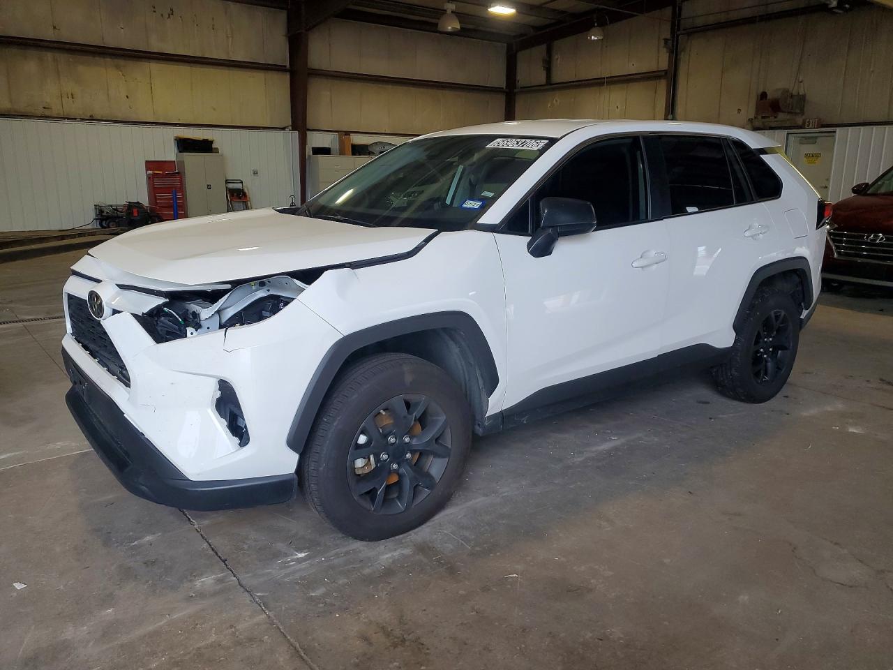 2025 Toyota Rav4 Le - zdjęcie główne