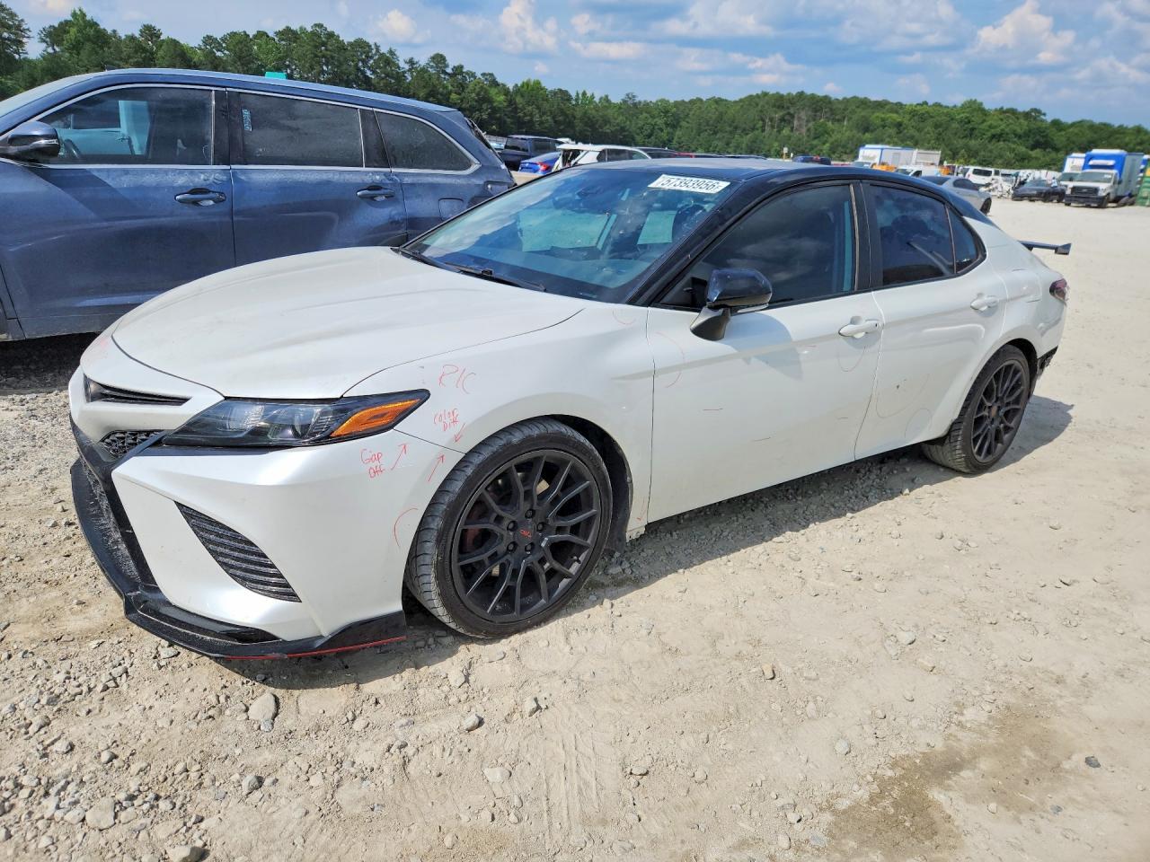 2022 Toyota Camry Trd - zdjęcie główne