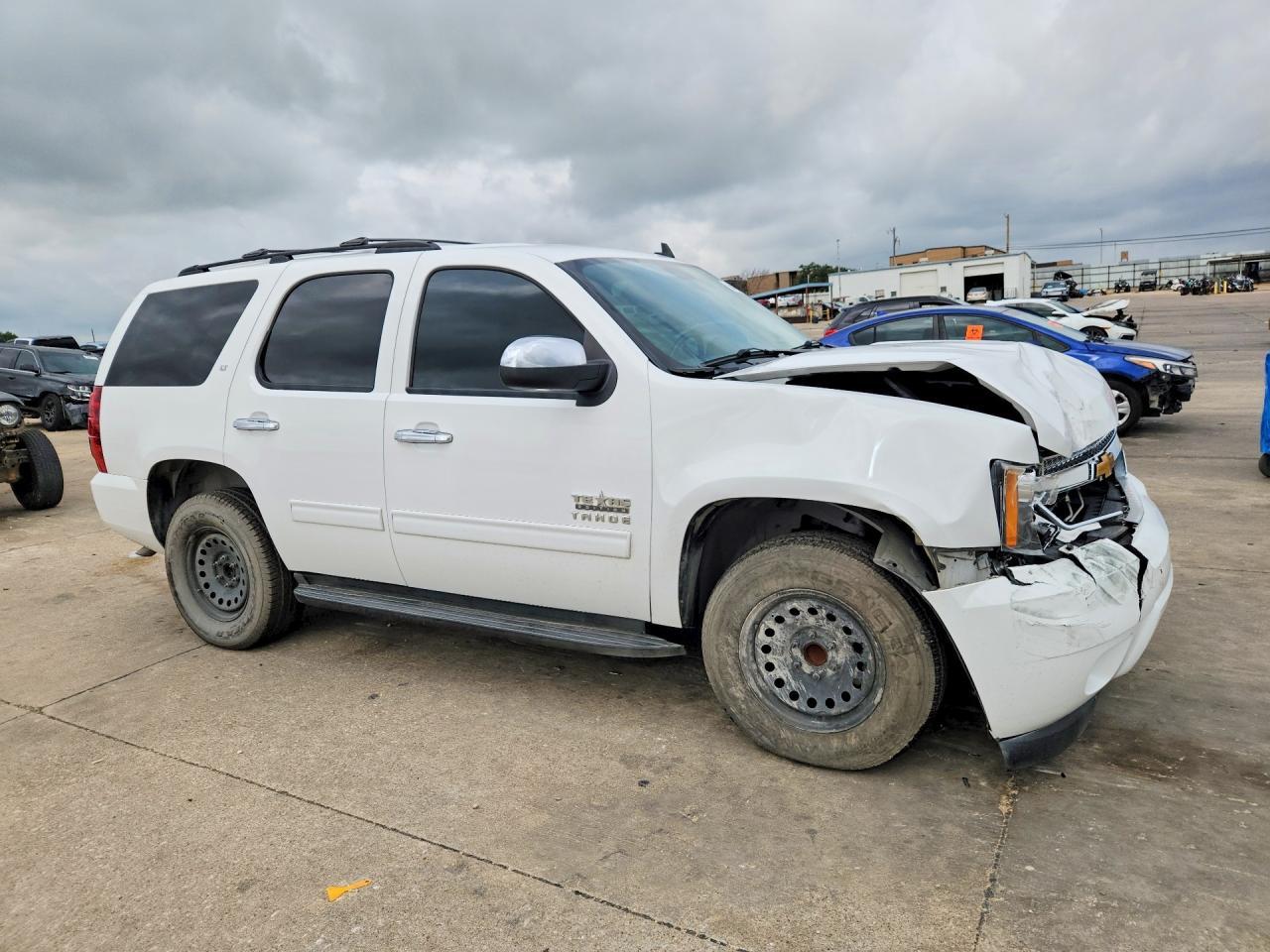 2013 Chevrolet Tahoe C1500 Lt - zdjęcie 4