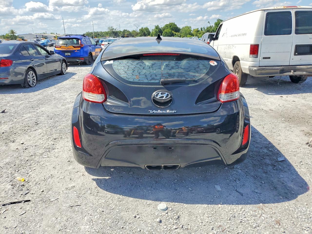 2016 Hyundai Veloster Base - zdjęcie 6