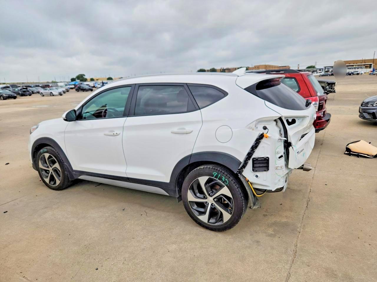2018 Hyundai Tucson Sport - zdjęcie 2