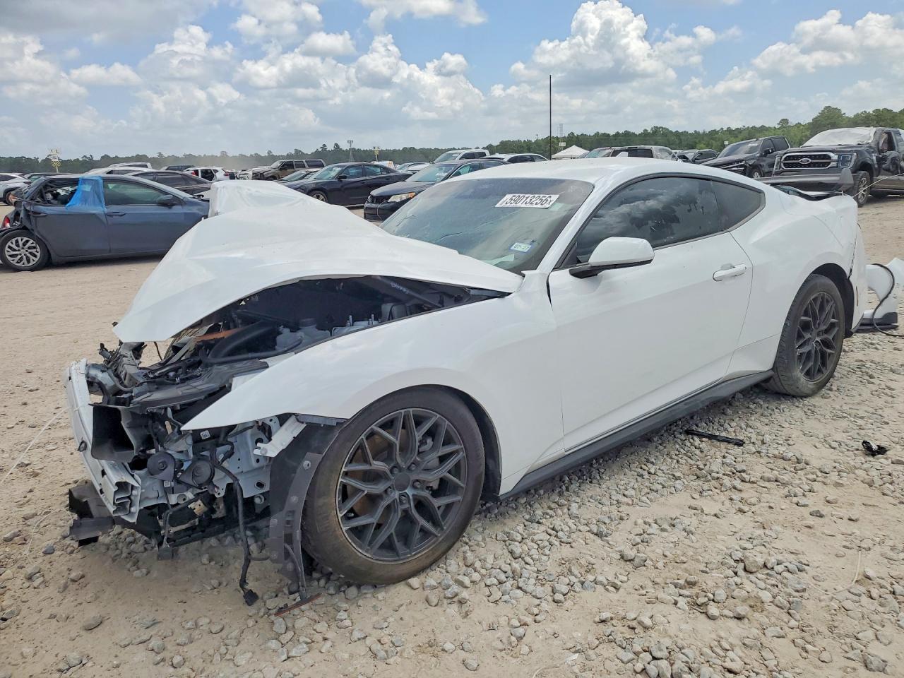 2025 Ford Mustang - zdjęcie główne