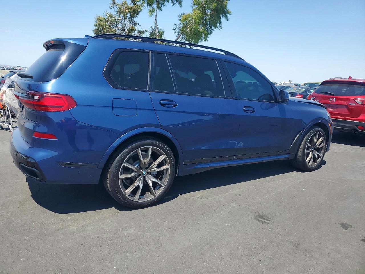 2019 BMW X7 xDrive50I - zdjęcie 3