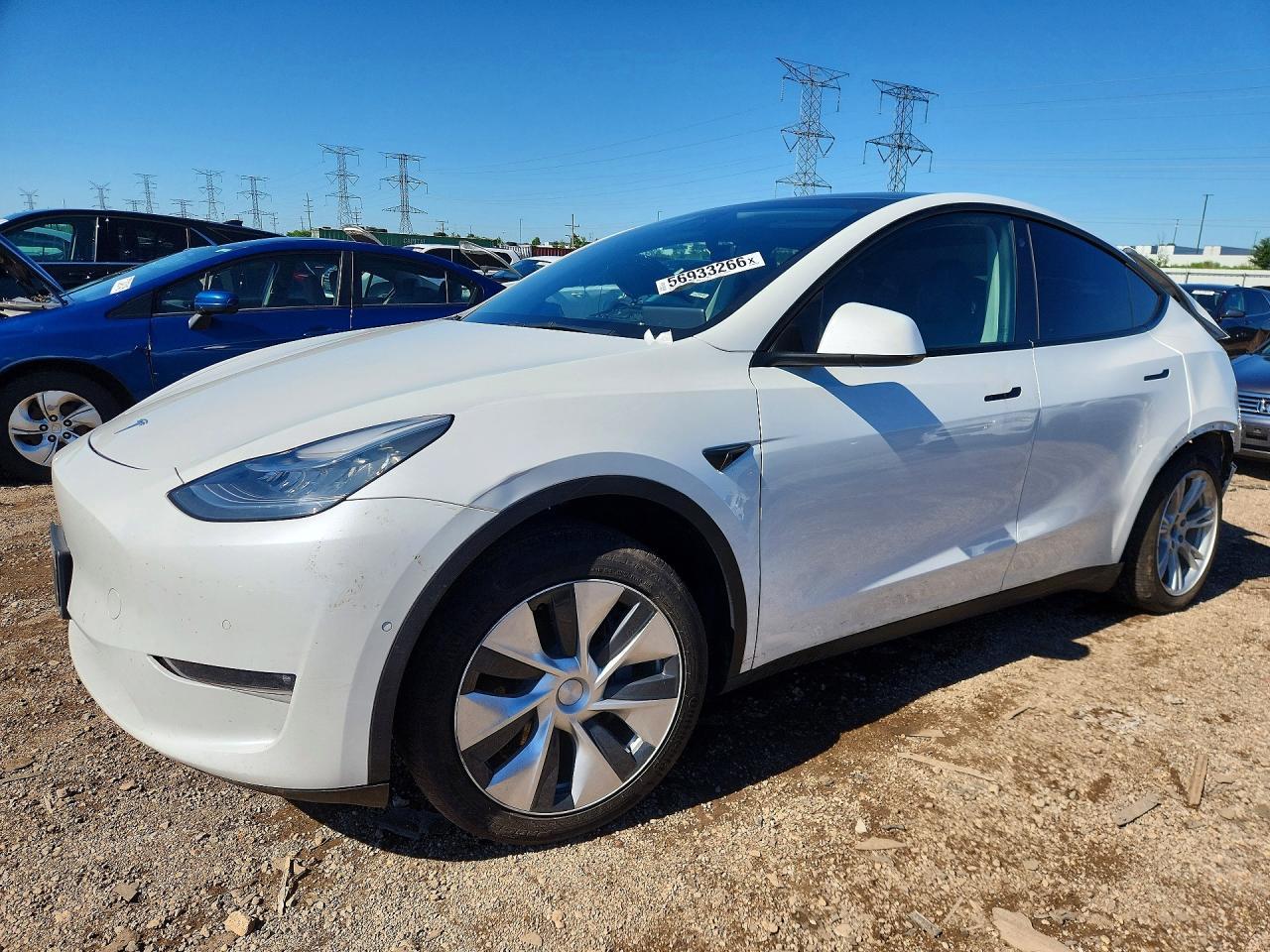 2021 Tesla Model Y - zdjęcie główne