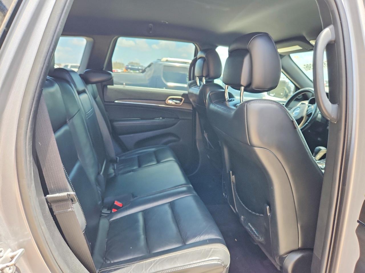 2017 Jeep Grand Cherokee Limited - zdjęcie 11