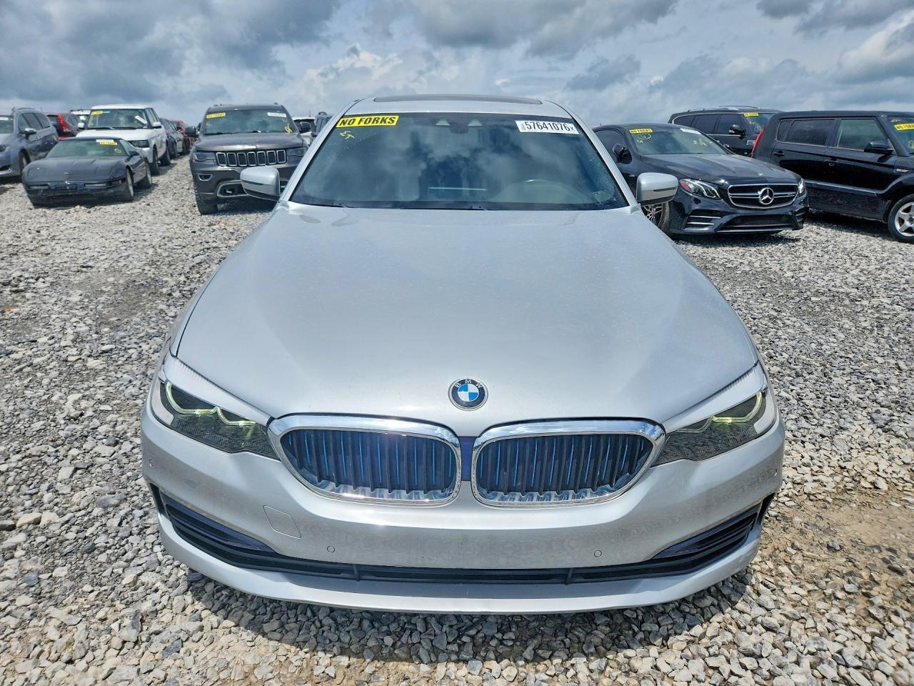 2019 BMW 530E - zdjęcie 5