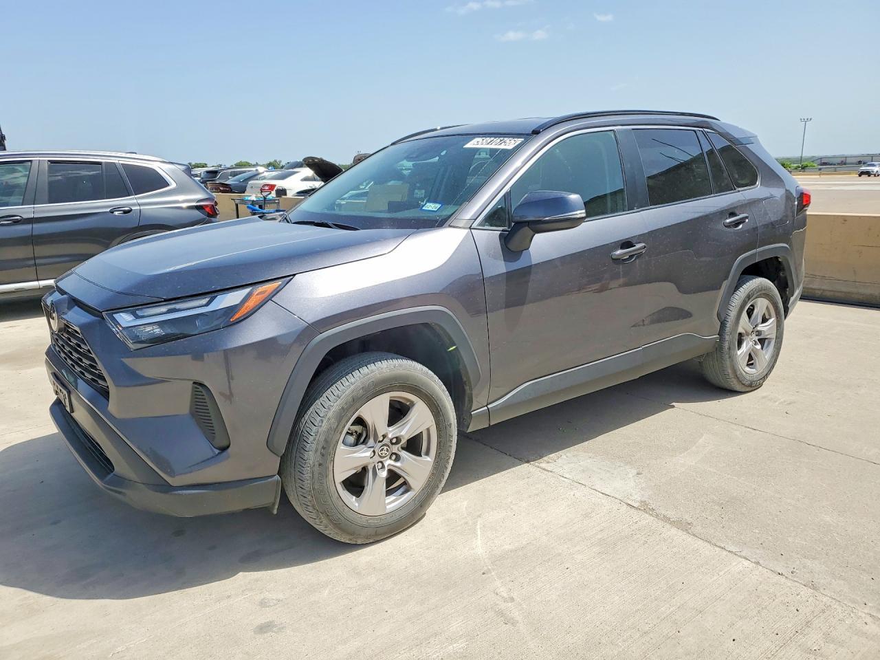 2024 Toyota Rav4 Xle - zdjęcie główne