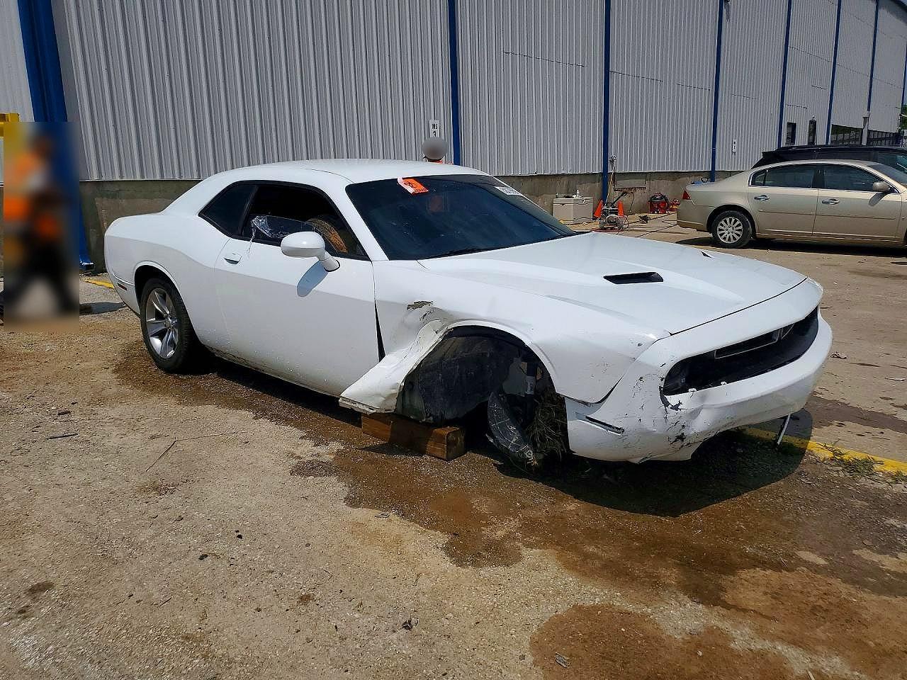 2015 Dodge Challenger Sxt - zdjęcie 4