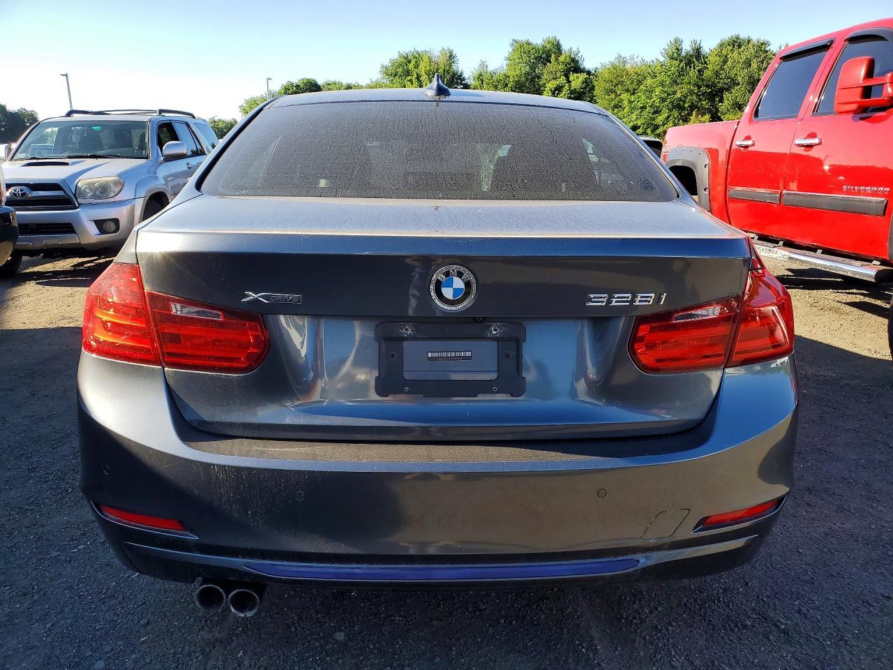 2015 BMW 328 Xi - zdjęcie 6