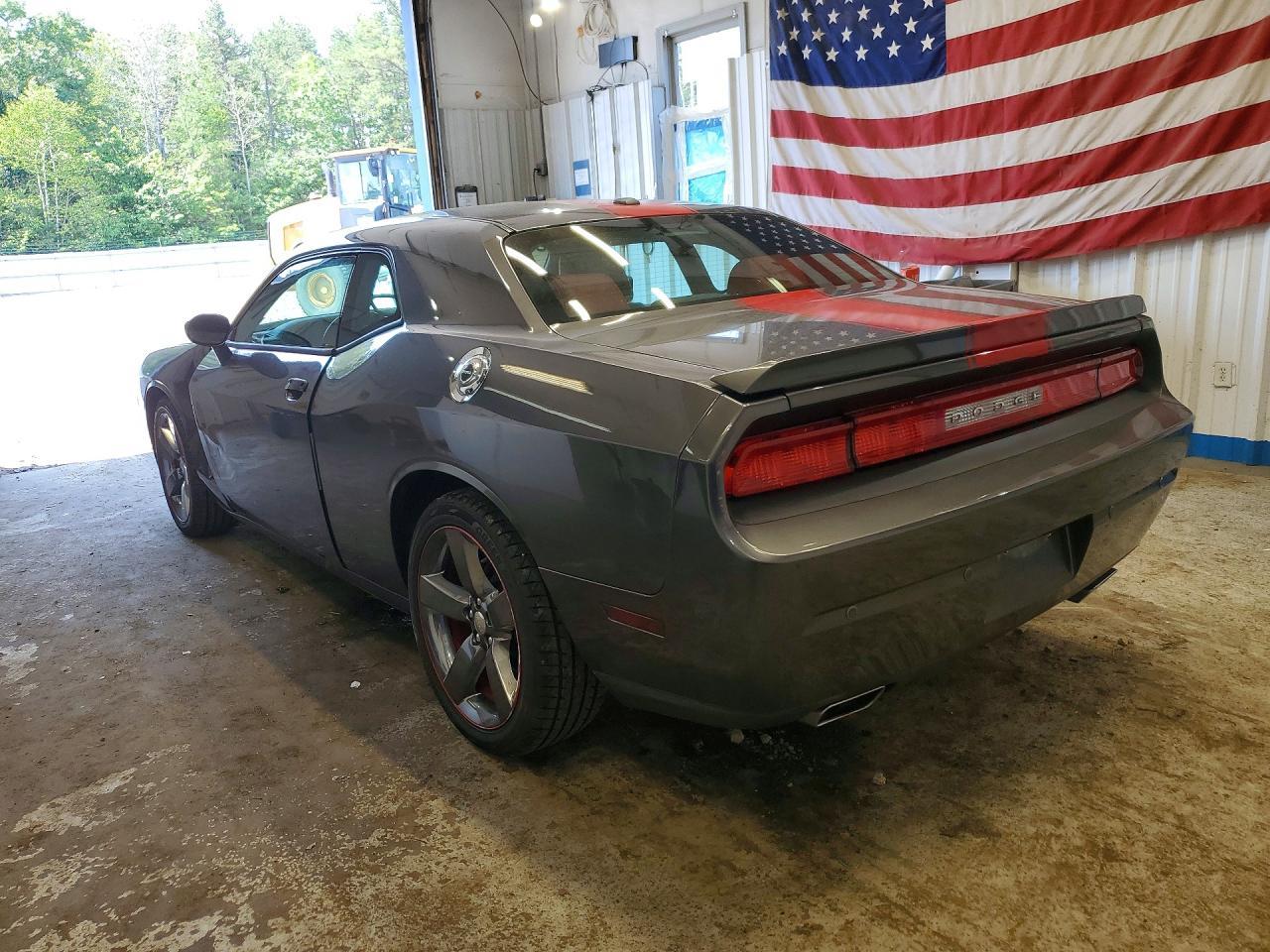 2013 Dodge Challenger Sxt - zdjęcie 2