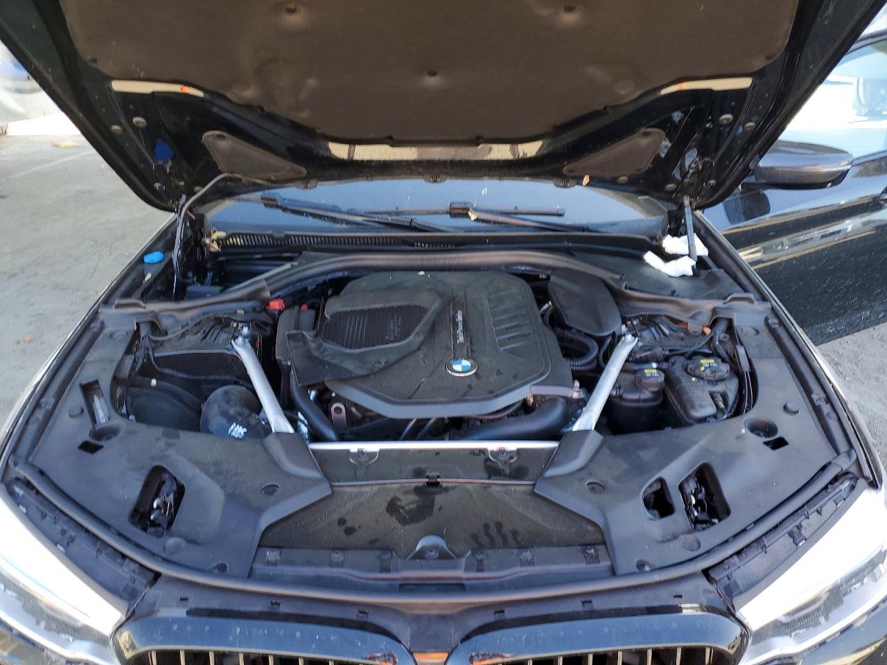 2019 BMW 540 I - zdjęcie 11